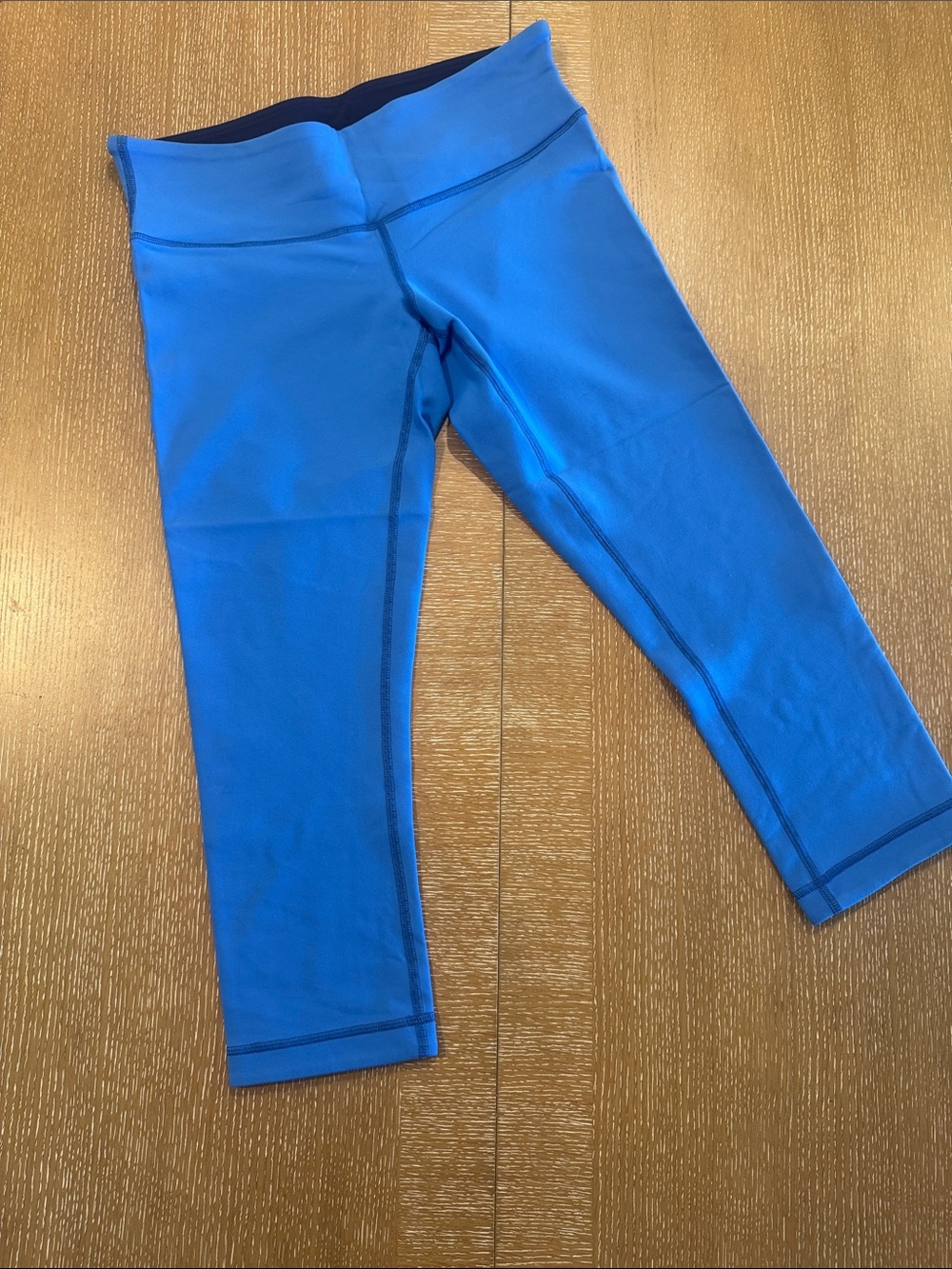 Lululemon Wunder Under Reversible Cropped Leggings